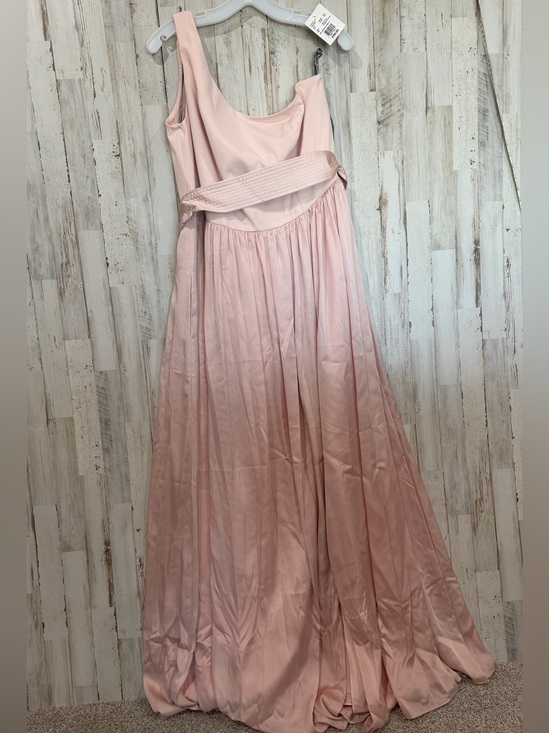 Vera Wang Dresses & Skirts - Elegant Blush Pink one shoulder Dress size 16